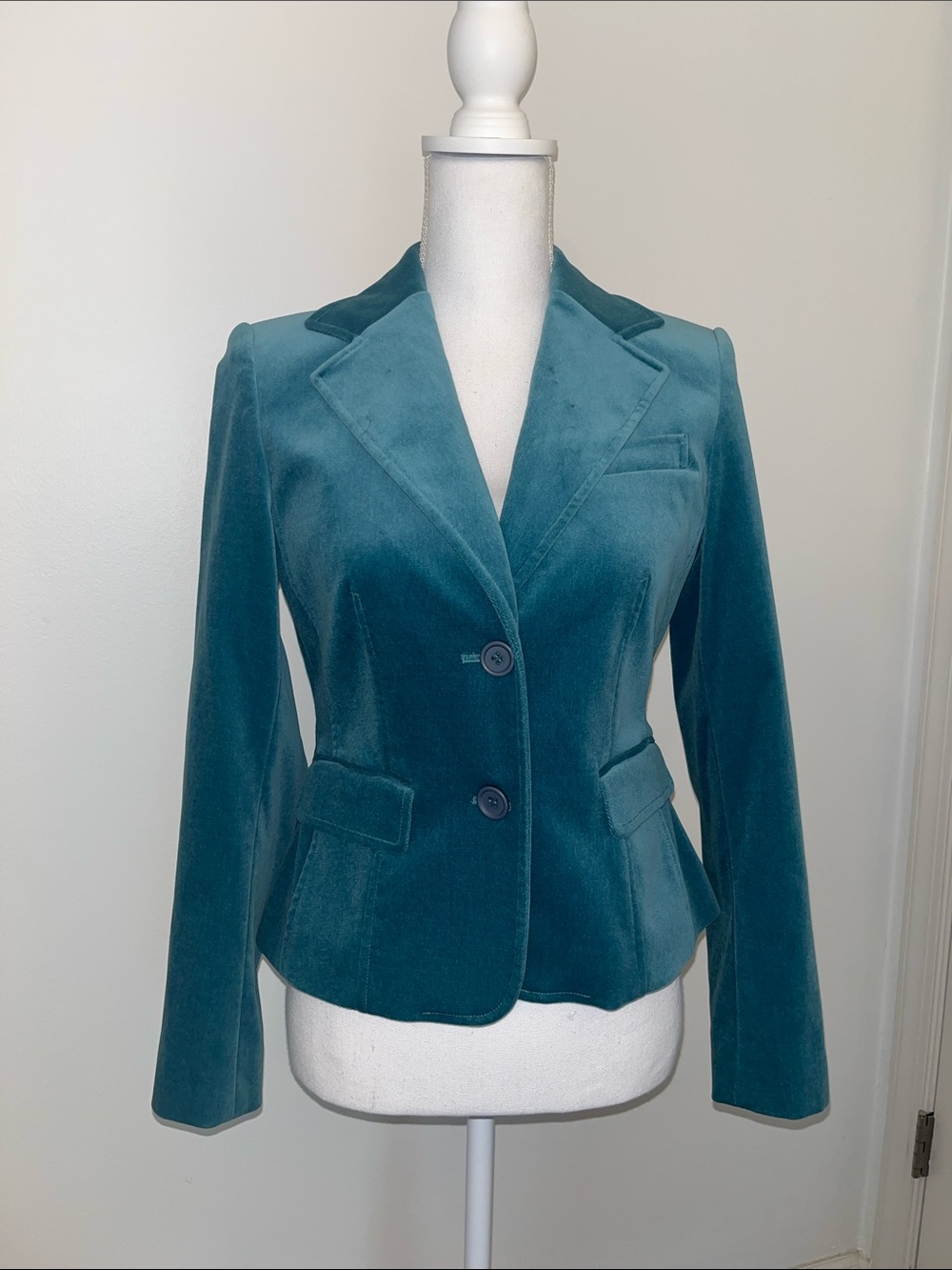 Bloomingdale's Teal Velvet Fitted Blazer